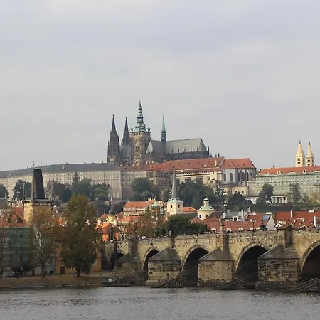 オールド ホテル 3*