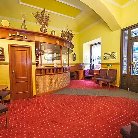 Old Hotell 3*