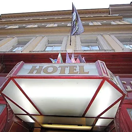Old Hotell 3*