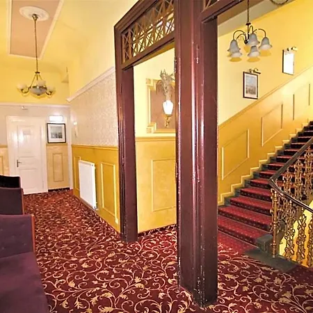 Hotell Old 3*