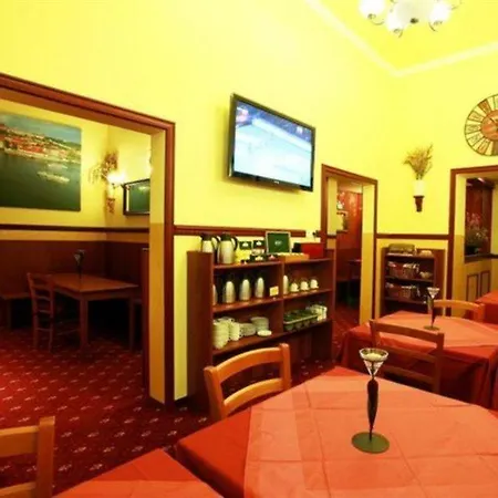 Otel Old