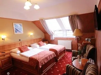 Szálloda Old 3*