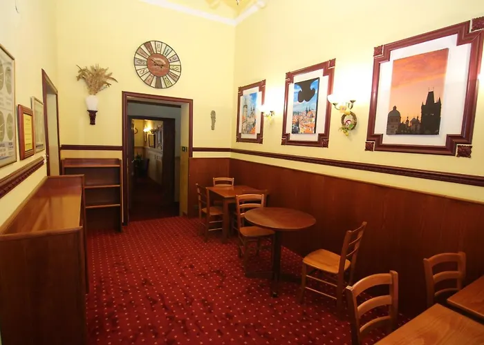 Old Hotel 3*