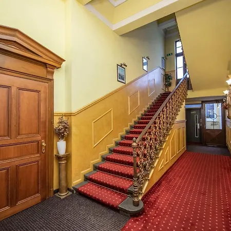 Old Szálloda 3*