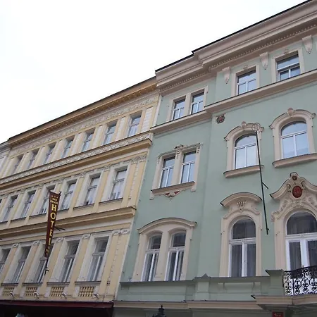 Szálloda Old 3*